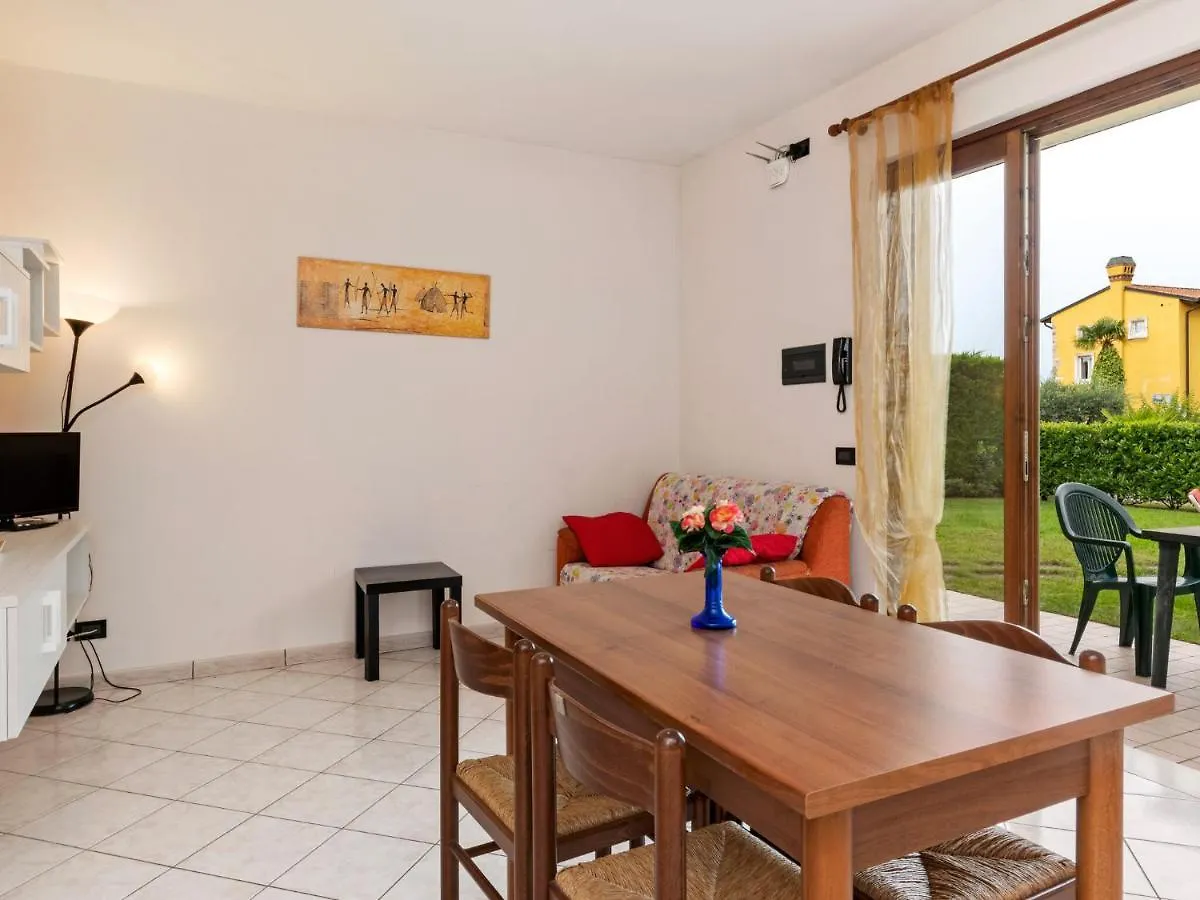 Belvilla By Oyo Near Lazize, With Garden Lazise Semesterbostad