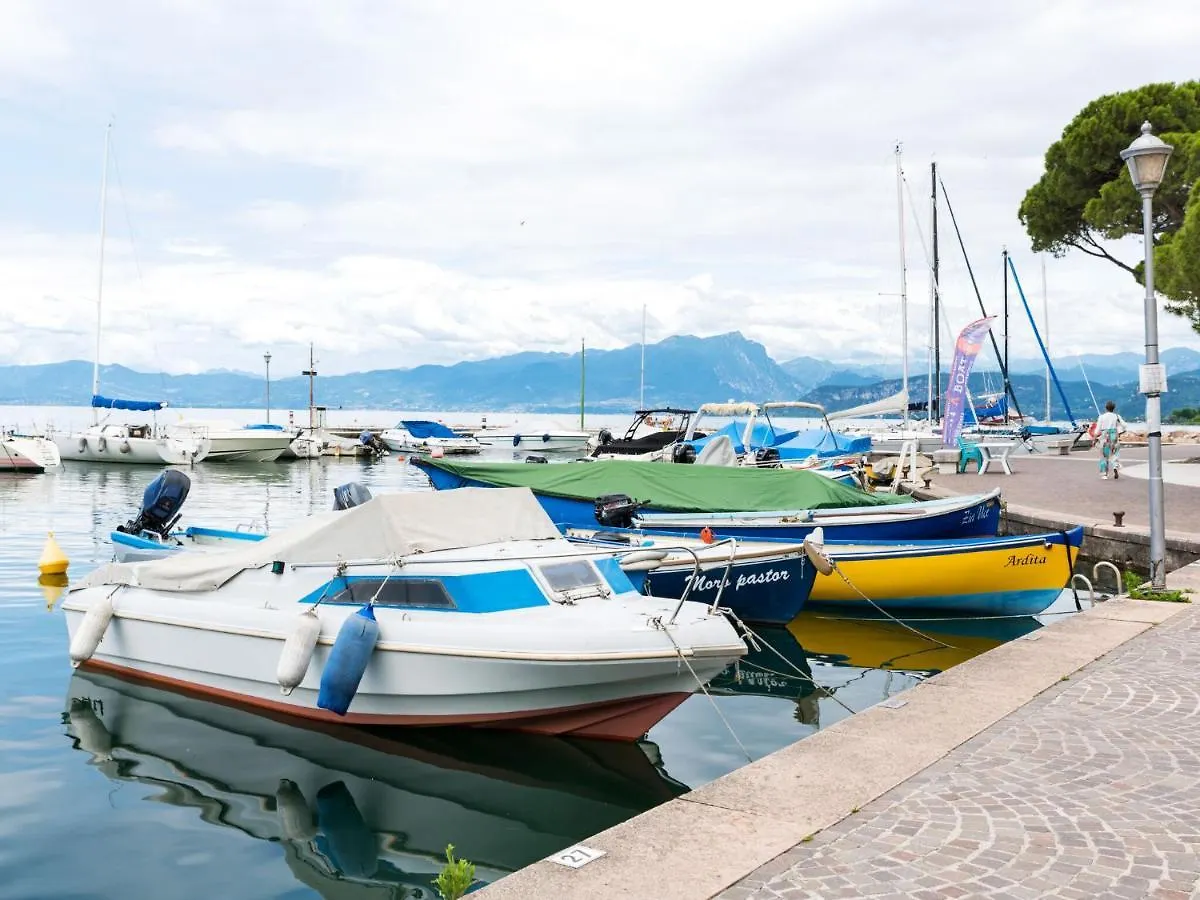 Semesterbostad Belvilla By Oyo Near Lazize, With Garden Lazise Italien